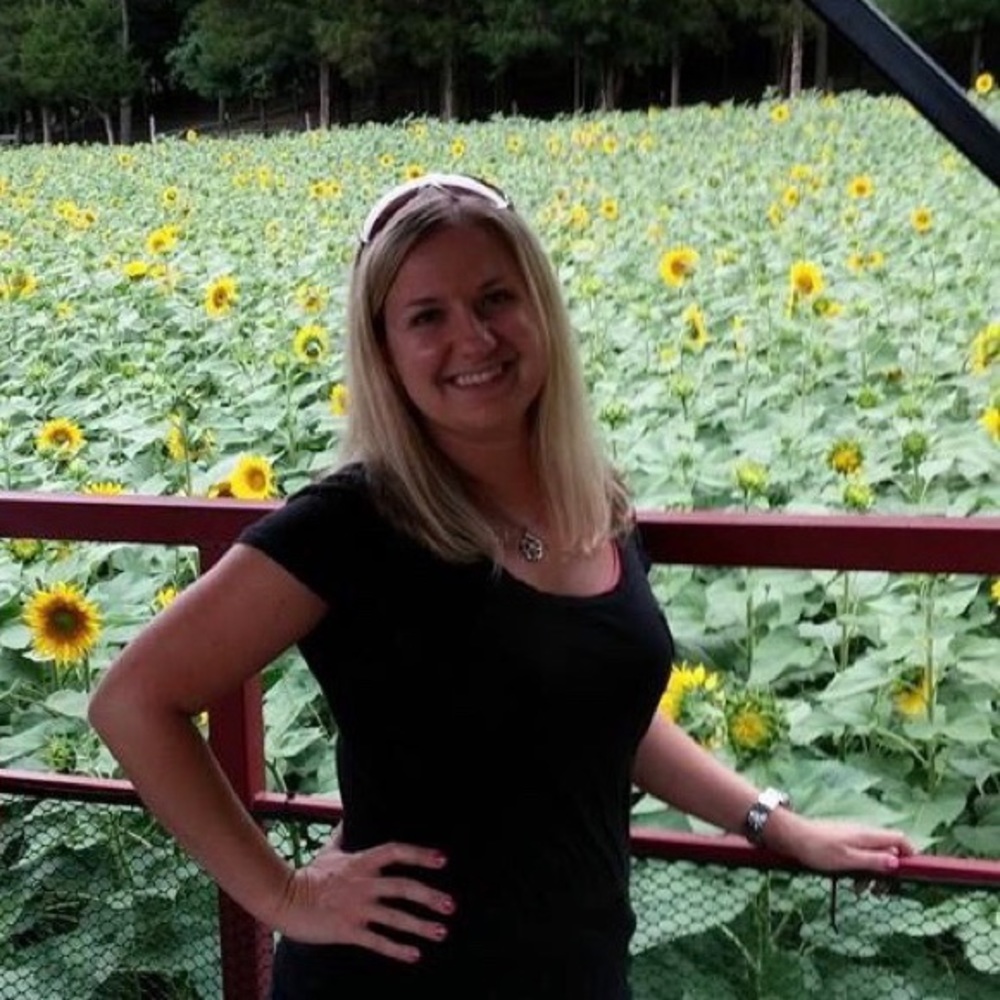 Meet your Posher, Hillary